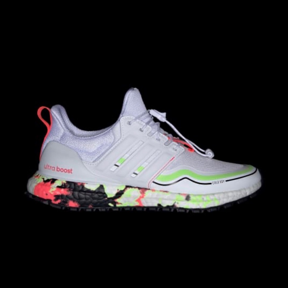 *NEW* in box Women’s Adidas Ultraboost WNTR.RDY